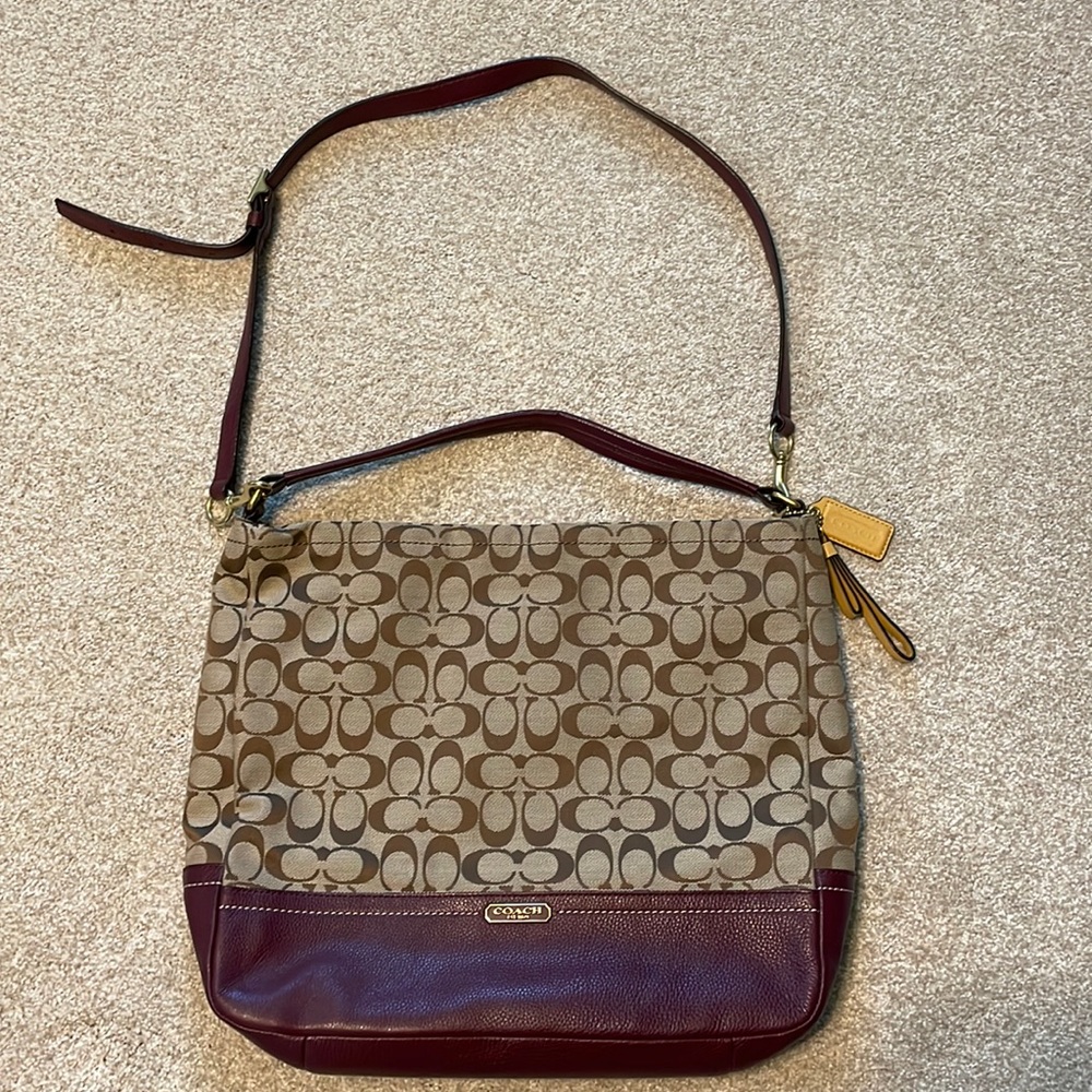 Coach Laptop Bag/Large Purse in Tan and Maroon